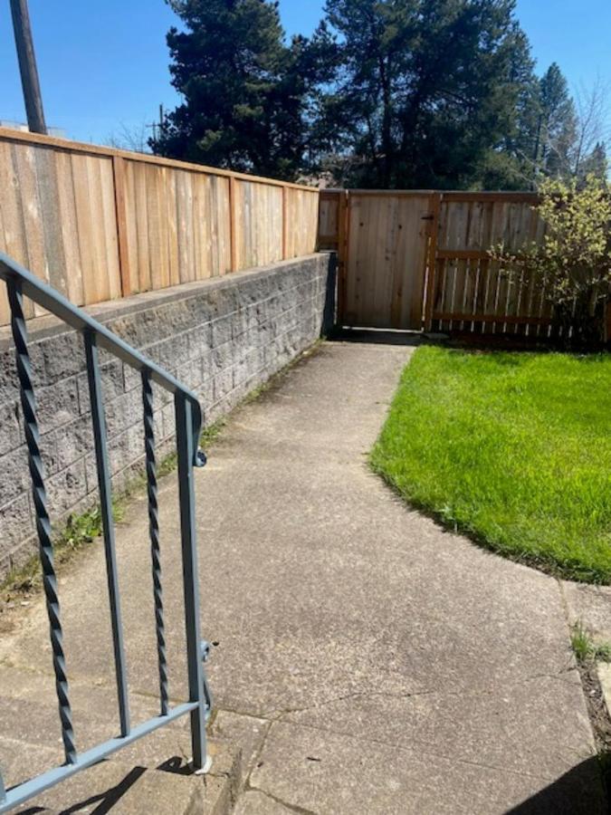 Spacious Lower Level Living All For You! Corvallis Esterno foto